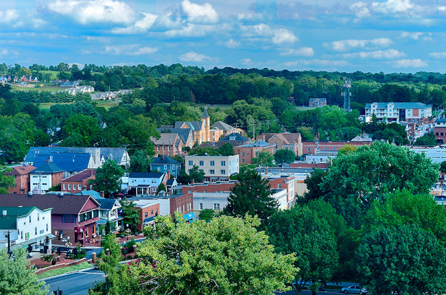 city street in Blacksburg, Virginia