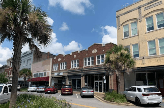 city street in Florence, South Carolina