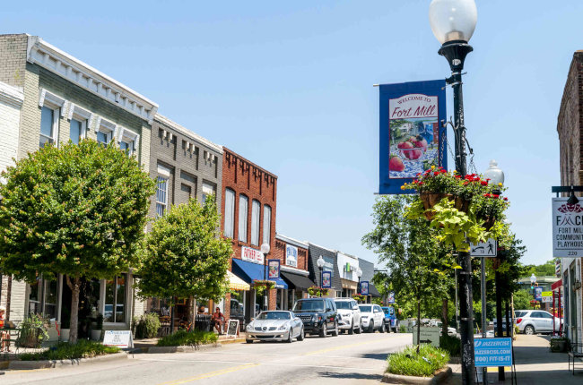 city street in Fort Mill, South Carolina