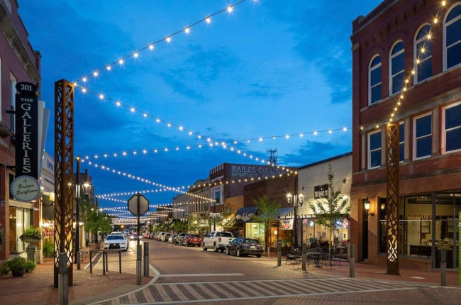 city street in Greer, South Carolina