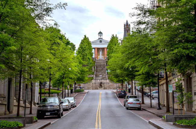 city street in Lynchburg, Virginia