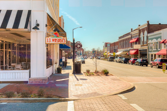city street in Sherrills Ford, North Carolina