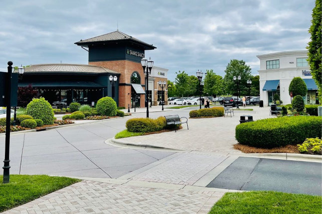 city street in Weddington, North Carolina